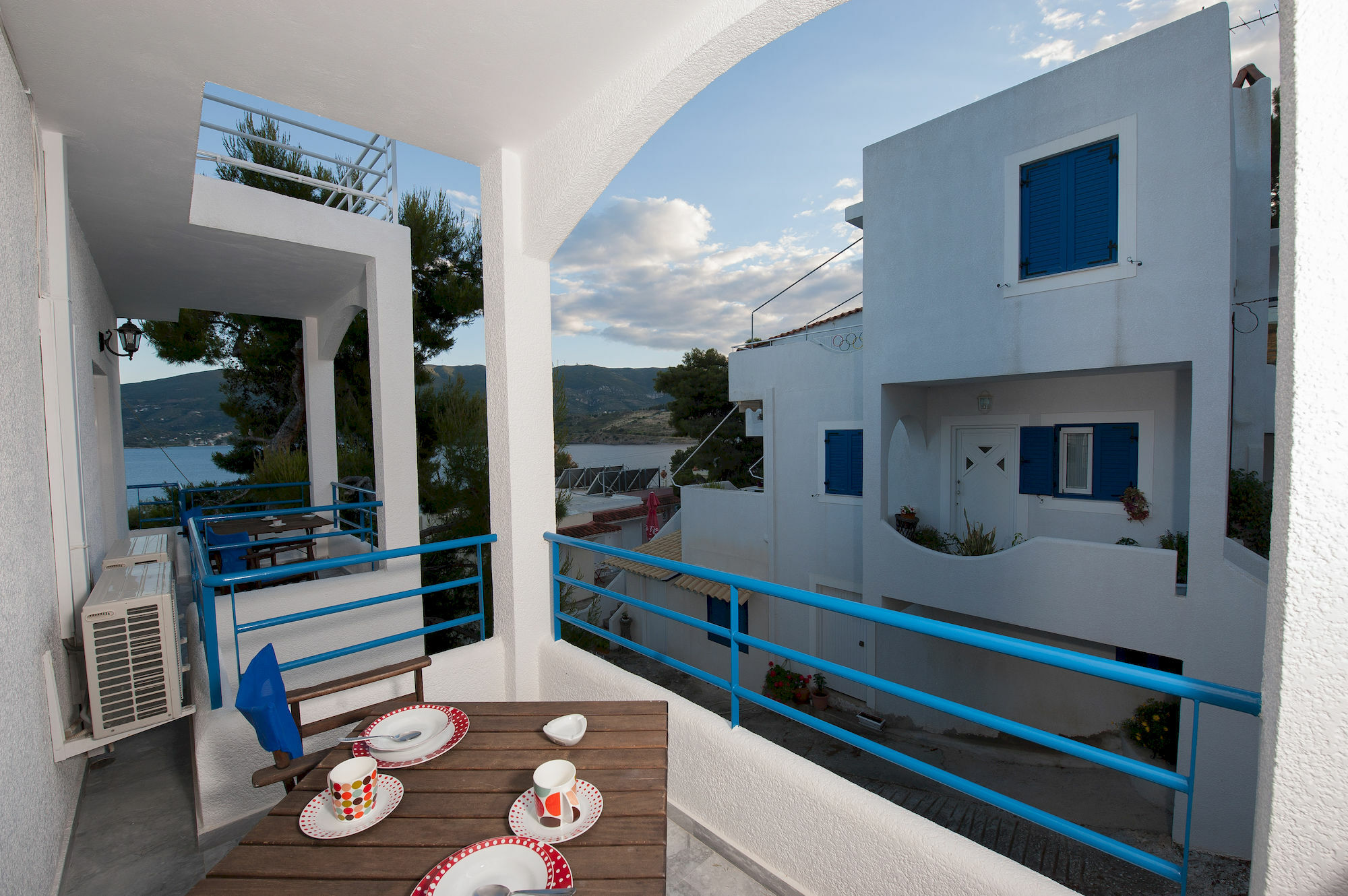 Christine Studios Poros Town Exterior foto